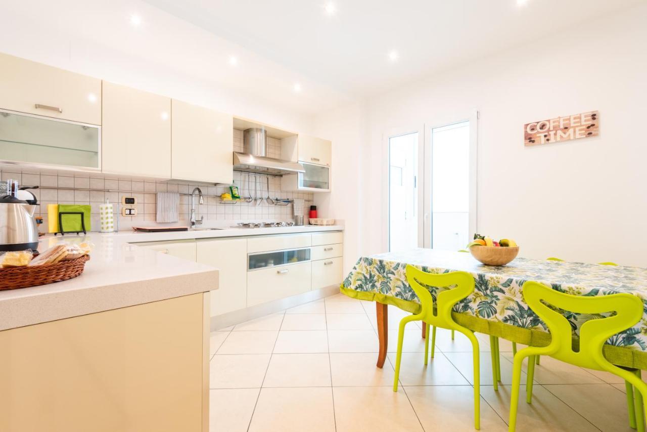 Appartement Casa Dante Center à Bari Extérieur photo
